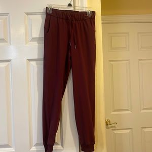 Lululemon Athletic Joggers Maroon Size 2